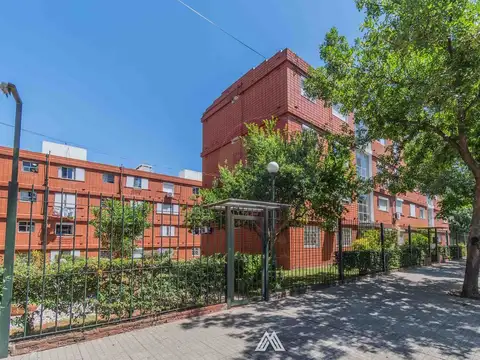 Venta apartamento 2 dormitiros Reducto con cochera