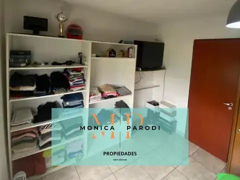 Casa en Alquiler con 1 cochera