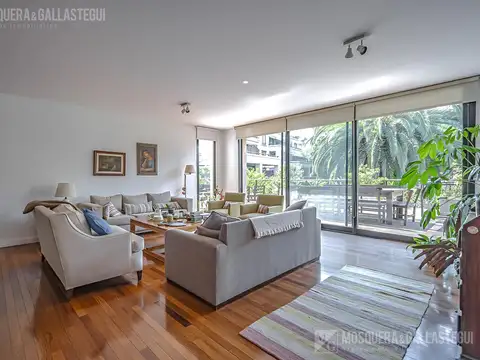 ESPECTACULAR DEPARTAMENTO EN EL EXCLUSIVO BARRIO LOS ROBLES VILLAGE