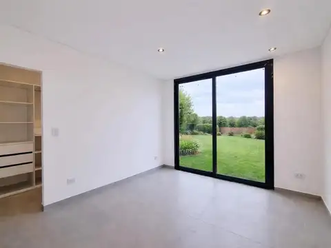 MLM. Increíble casa en Área 6, Barrio San Sebastián