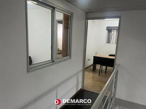 DEPOSITO Y/O GALPON(P.H) 8,15 X 20 C/ENTRADA VEHÍCULOS