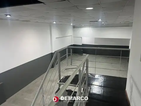 DEPOSITO Y/O GALPON(P.H) 8,15 X 20 C/ENTRADA VEHÍCULOS