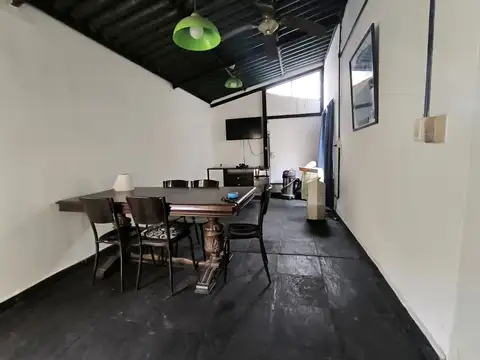 Depto Tipo Casa en Venta de 2 ambientes