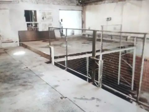 ALQUILER – GALPÓN INDUSTRIAL – SUPERFICIE TOTAL 434 M2