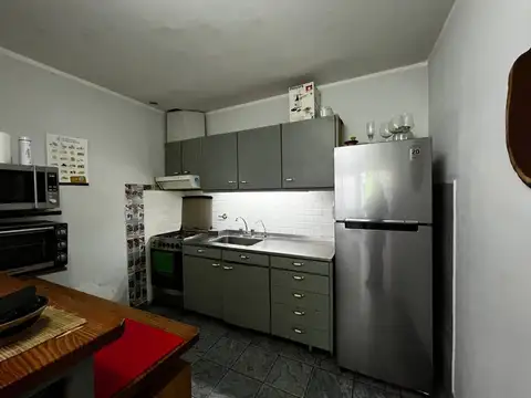 Depto Tipo Casa 4 ambientes con 2 baños