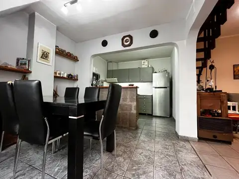 Depto Tipo Casa en Venta de 3 dormitorios