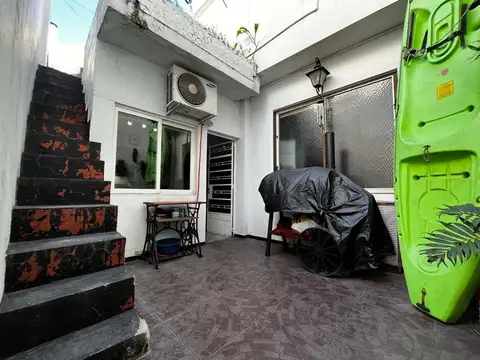 VENTA PH 4 AMBIENTES CON PATIO EN JOSE INGENIEROS