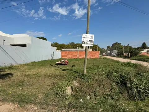 VENTA LOTE 300 m2 - LOBOS