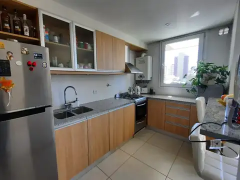 Quilmes Centro, Olavarria al 300 - Departamento de 3 ambientes al frente c/cochera y baulera