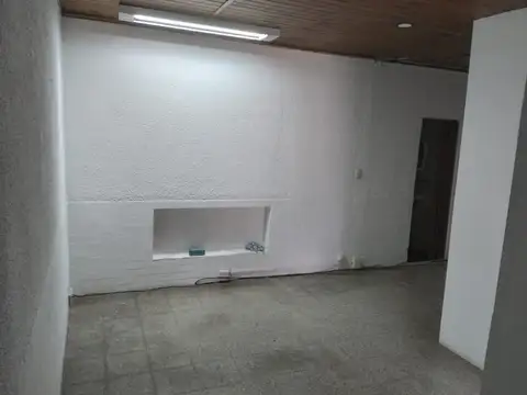 Local en Alquiler en Centro, $ 600.000