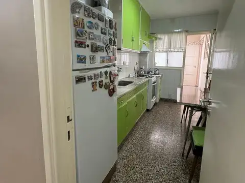 VENTA DEPARTAMENTO 3 AMBIENTES CON DEPENDENCIA - BALCÓN