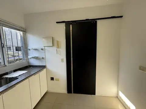 Depto Tipo Casa 4 ambientes con 2 baños
