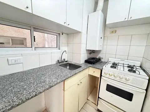 Alquiler Departamento Rosario 1 Dormitorio Centro Moreno y Urquiza Balcón al frente