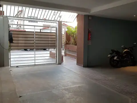 Departamento en Alquiler en Caseros, $ 600.000