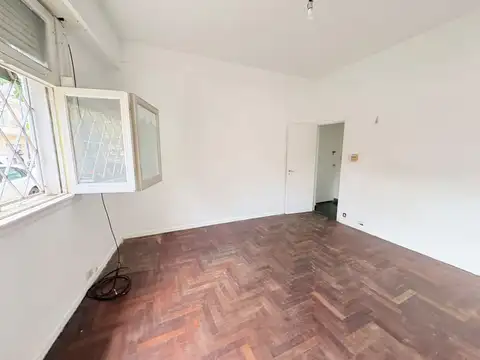 Departamento en Venta en Chacarita, USD 79.000
