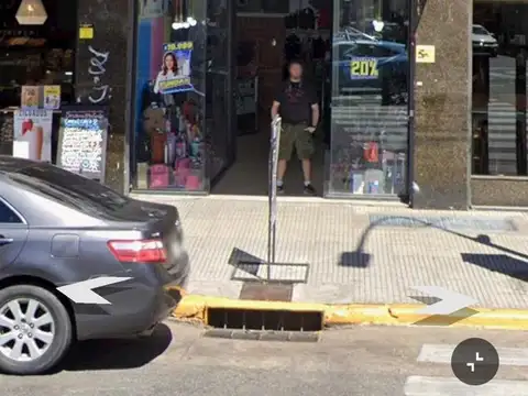 OPORTUNIDAD VENTA DE LOCAL en Av Corrientes y Jean Jaures - ABASTO