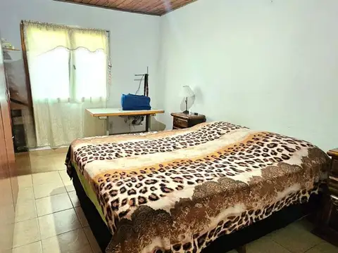 VENTA CASA 4 AMBIENTES EN BERNARDINO RIVADAVIA