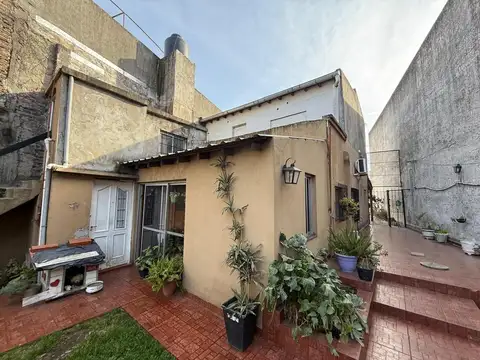 Casa en Venta en Gonzalez Catan, USD 200.000