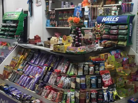 Excelente Kiosco para ingresar en la zona de Recoleta.