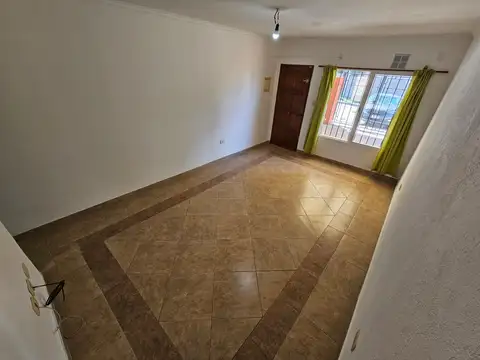 Excelente Dúplex en venta c/ cochera en Los Polvorines APTO CREDITO