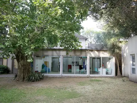 Casa en venta en City Bell con destino comercial