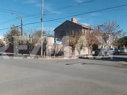 VENTA CASA APTA DESARROLLO - CENTENARIO