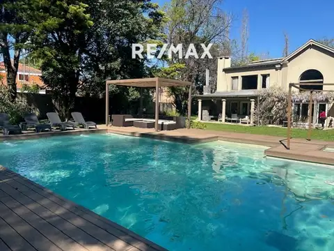 ALQUILER CASA 6 dormitorios PACHECO pileta 