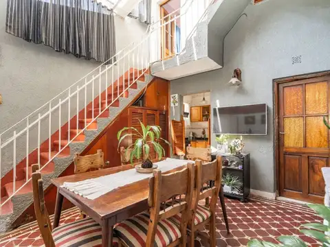 Depto Tipo Casa en Venta de 4 ambientes