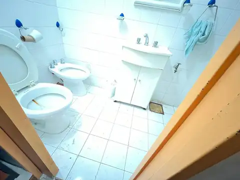 Venta Galpon 450m2 Villa Martelli en 2 nivele luz trifasica