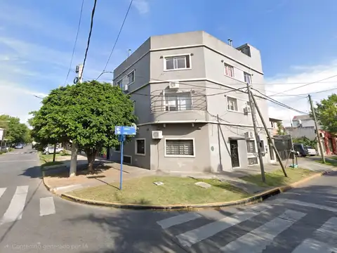 Departamento 2 Amb 45 m² en segundo Piso p/ escaleras - Villa Luzuriaga