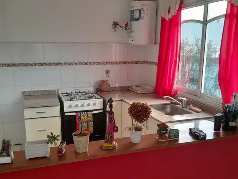 Departamento en Venta en Villa Luzuriaga, USD 50.000