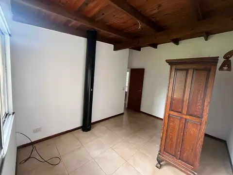 Casa 3 ambientes con 2 baños