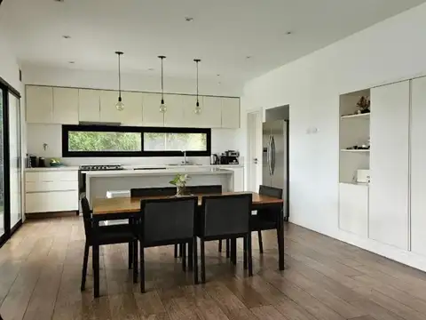 Casa en Venta al Este