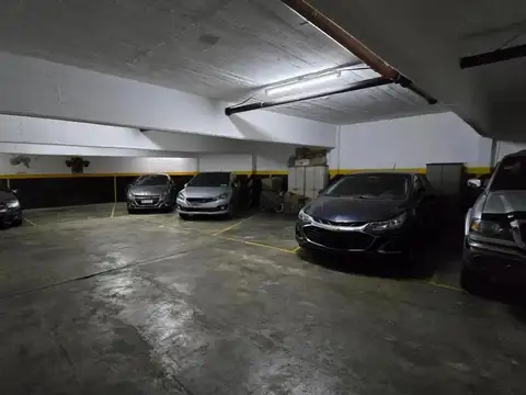 Cochera en venta - 18Mts2 - Parque Patricios