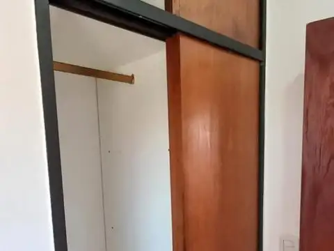 Venta PH 2 amb. con renta · Apto crédito R.Mejía
