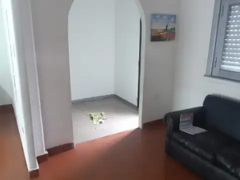 Depto Tipo Casa en Venta en Moron, USD 85.000