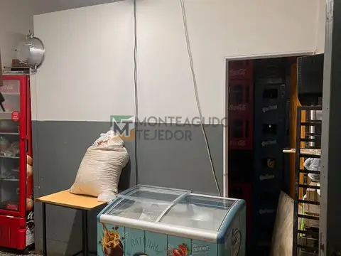 LOCAL SOBRE AVENIDA, HABILITACION VIGENTE , IDEAL GASTRONOMIA Y VARIOS DESTINOS, 104 M2