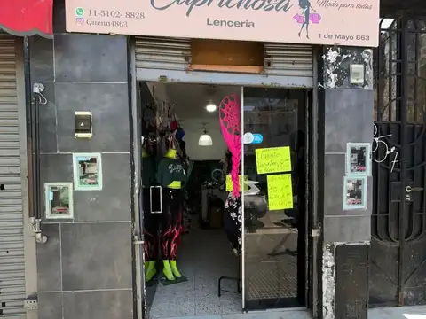 Venta de Local en Centro Comercial de Loma Hermosa