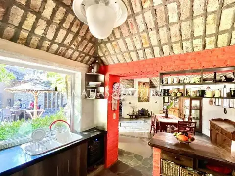 CIRCUITO LELOIR CASA 5 AMBIENTES PARQUE Y PILETA