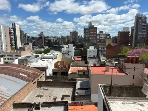 Departamento en Alquiler en Abasto, $ 850.000
