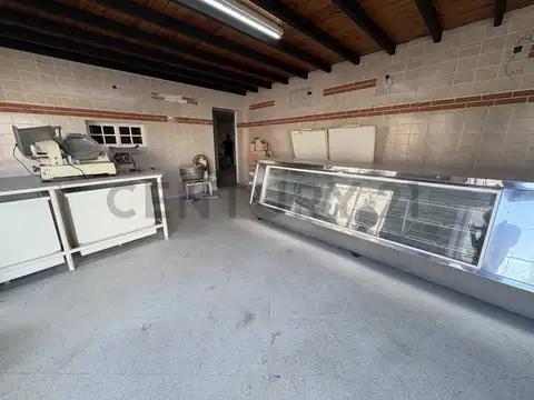 Local en Venta en Piñeyro, USD 150.000