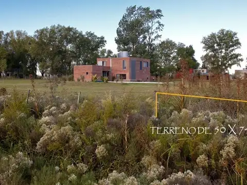 Terreno en Venta de 3700,0 m2
