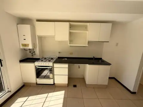 Buenos Aires 1000, Piso 2