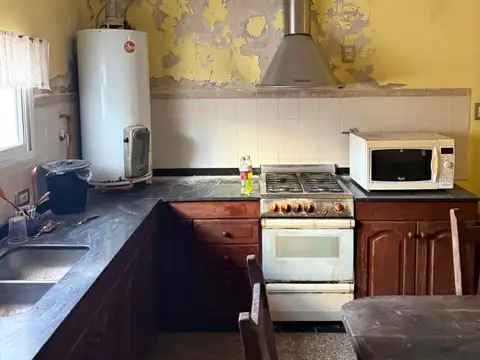 VENTA CASA 2 DORMITORIOS BARRIO NORTE