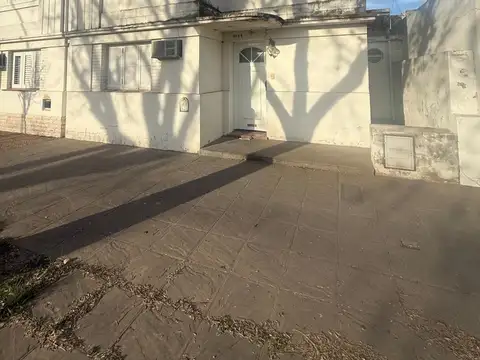 VENTA CASA 2 DORMITORIOS BARRIO NORTE