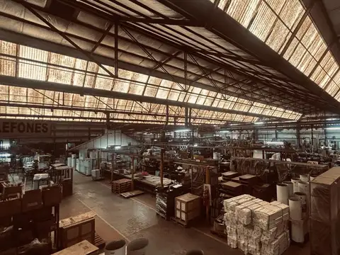 Galpon en Alquiler 78  mts Frente