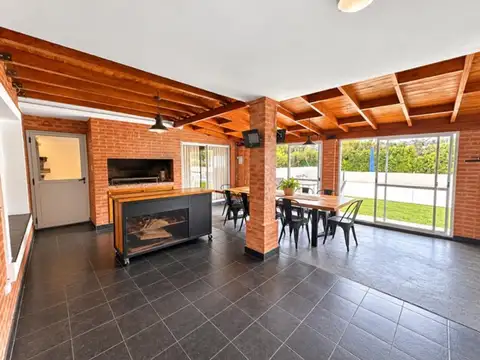 Casa en Alquiler de 3 dormitorios
