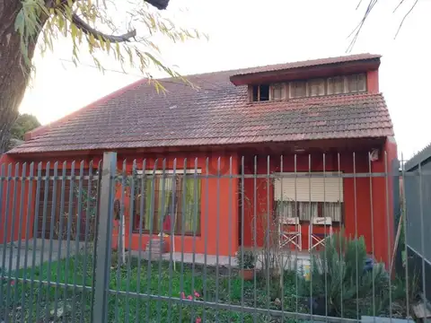 Casa de 4 ambientes Barrio Las 2 Marias ID 69817