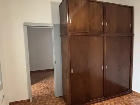 Depto Tipo Casa en Alquiler 50 años