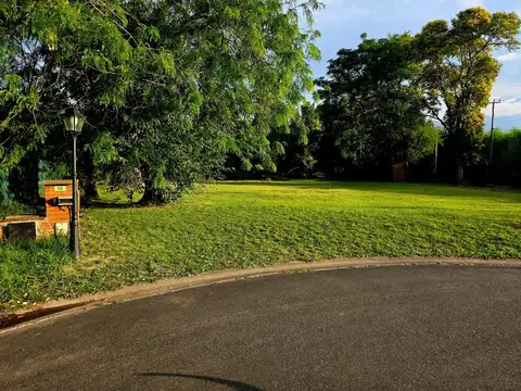 Mgm. Excelente lote en Barrio El Aromo Loma Verde Escritura